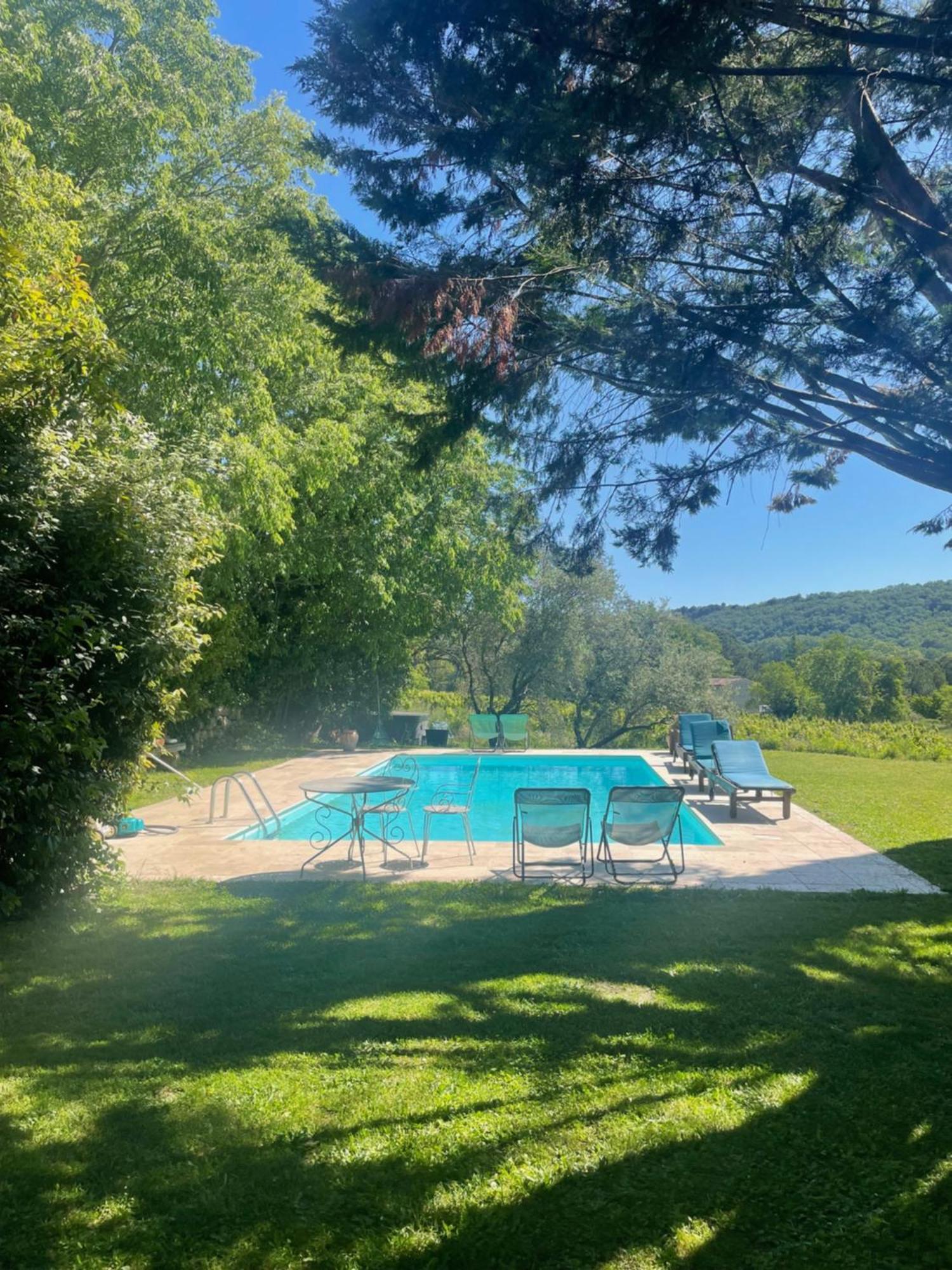 Bed and Breakfast Mas de Foncaudette Lourmarin Esterno foto