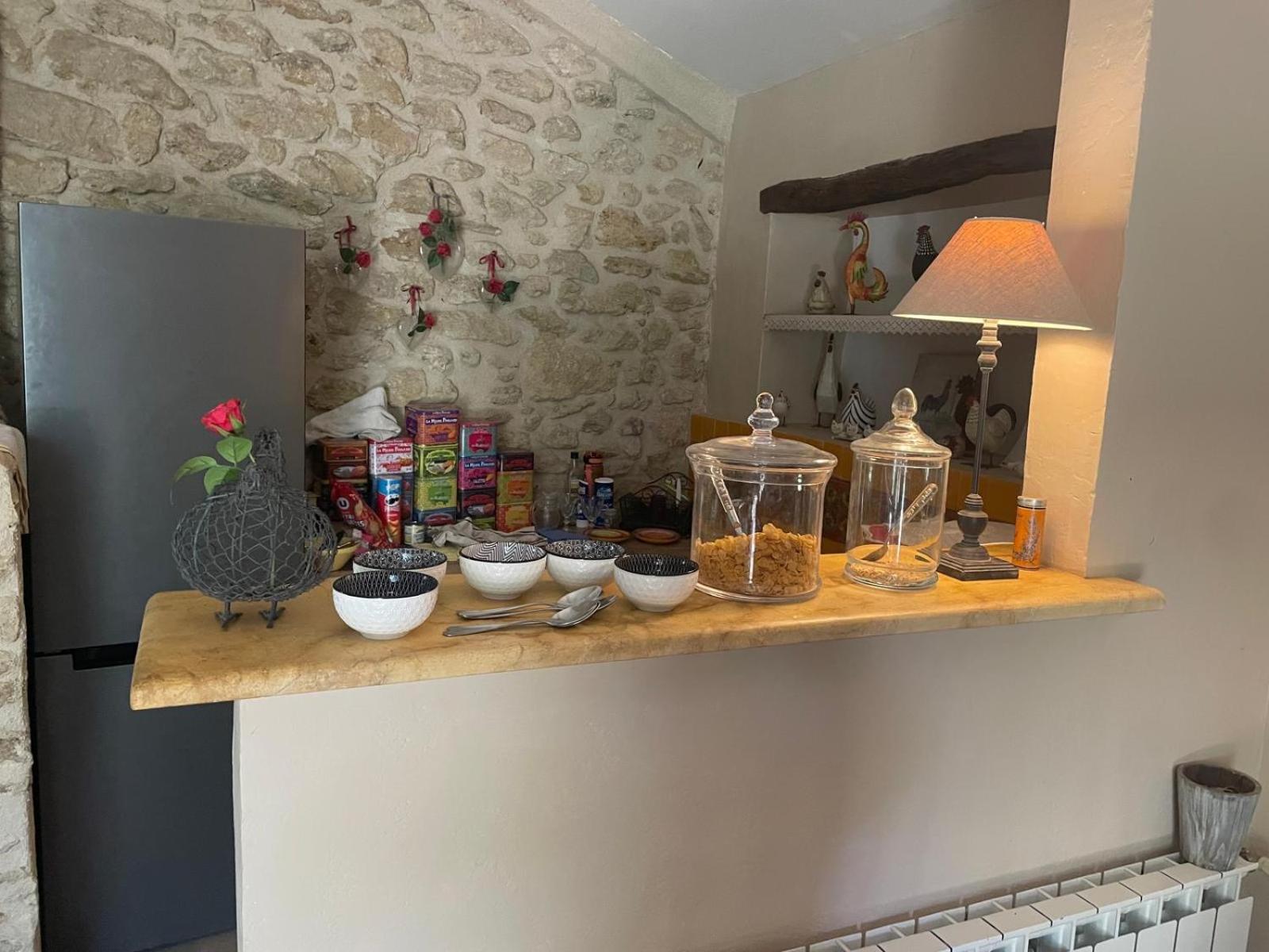Bed and Breakfast Mas de Foncaudette Lourmarin Esterno foto