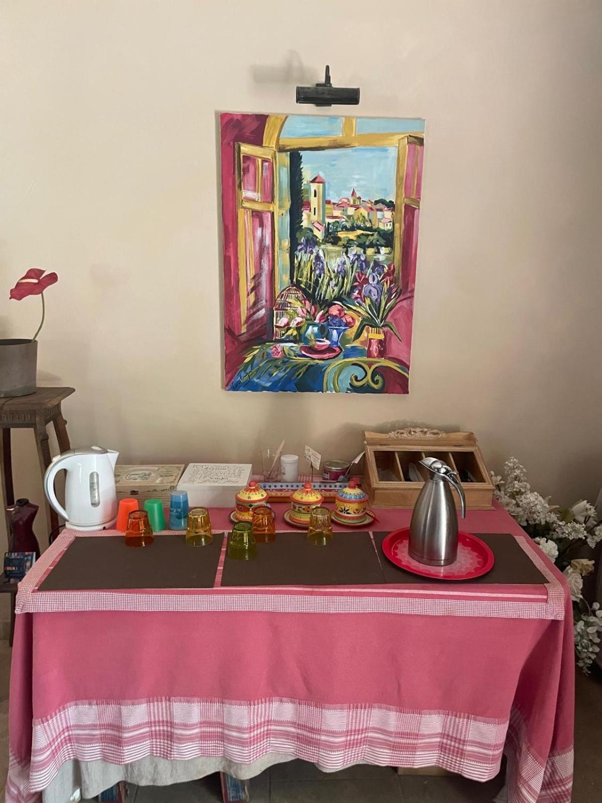 Bed and Breakfast Mas de Foncaudette Lourmarin Esterno foto