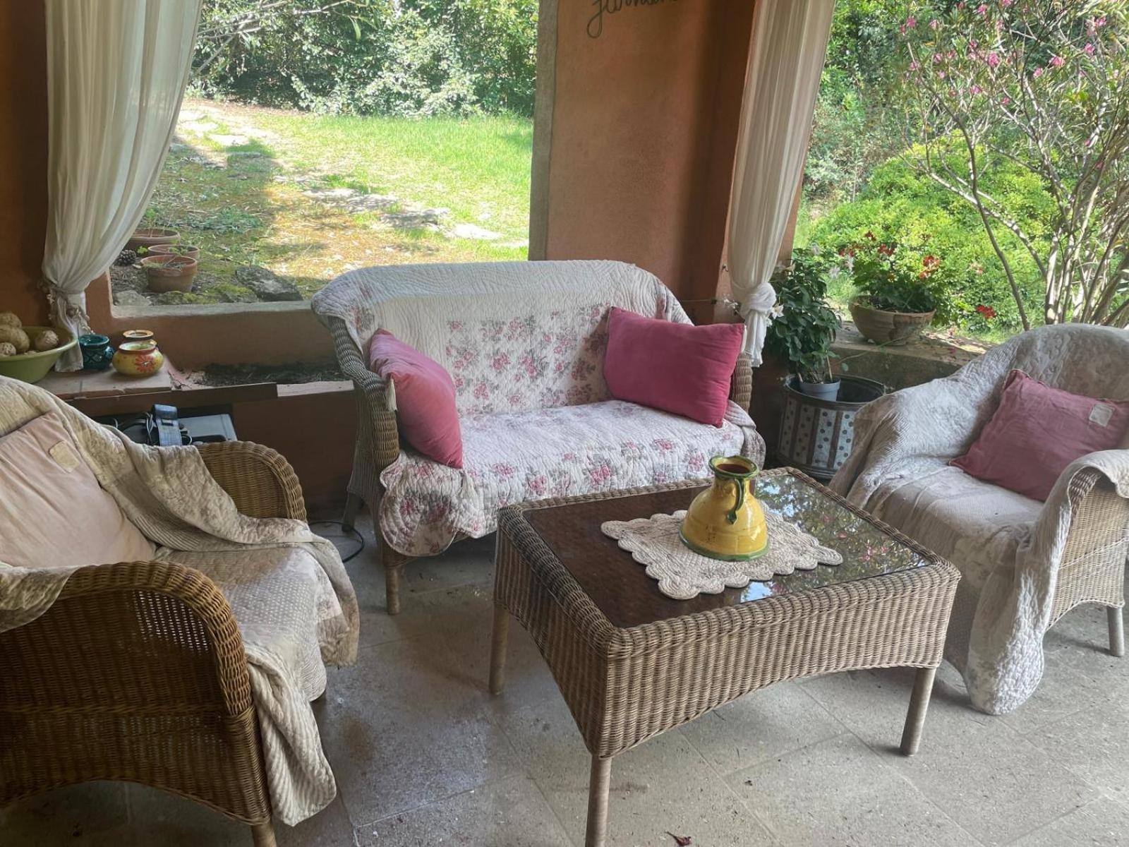 Bed and Breakfast Mas de Foncaudette Lourmarin Esterno foto