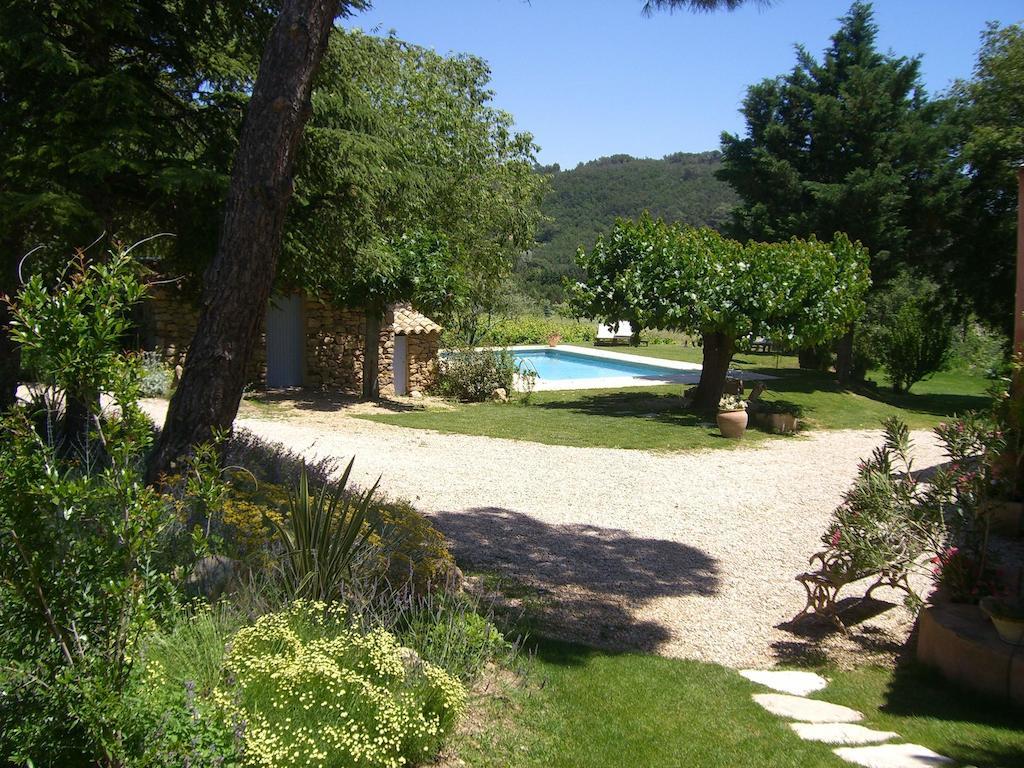 Bed and Breakfast Mas de Foncaudette Lourmarin Esterno foto